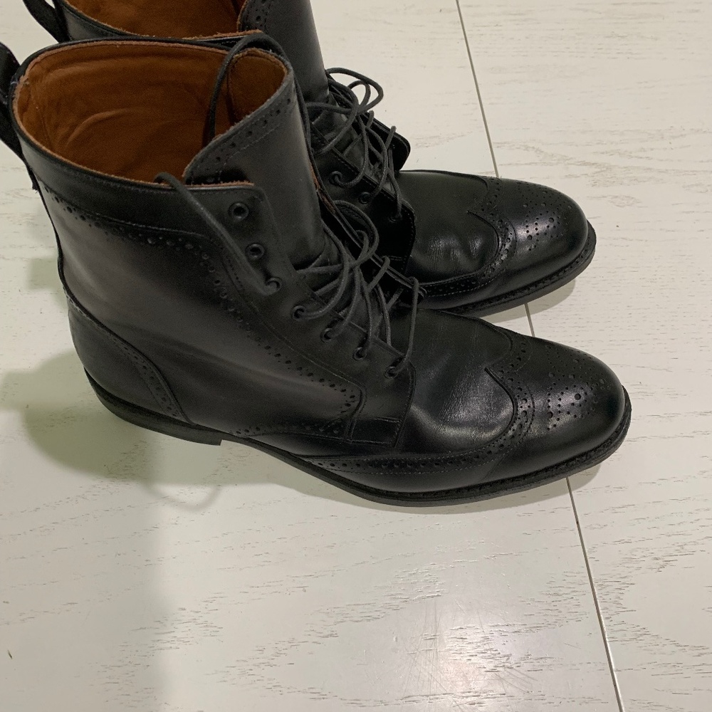 Men’s Allen Edmonds Wing Tip Lace Up Dress Boot